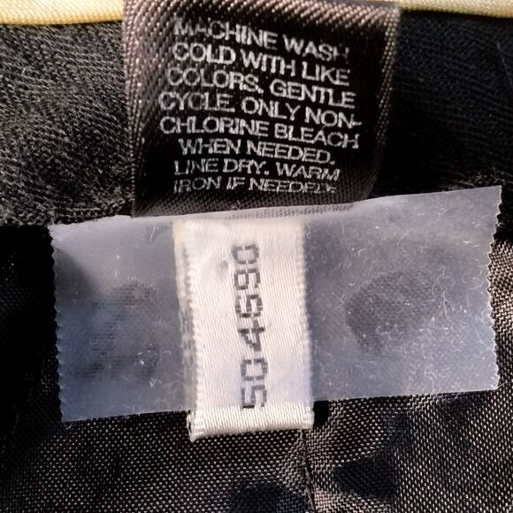 "Editor" woman's shorts   - Picture 7 of 7